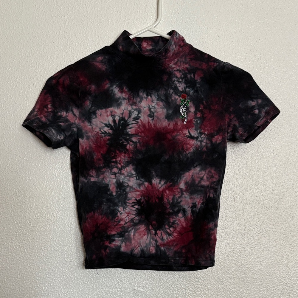 Tie-Dye Turtleneck T-Shirt